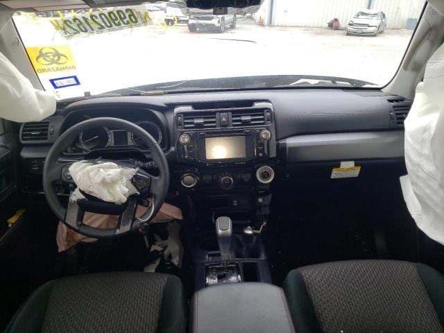 Photo 8 from auction – 2018 TOYOTA 4RUNNER SR with VIN JTEBU5JR4J5604996