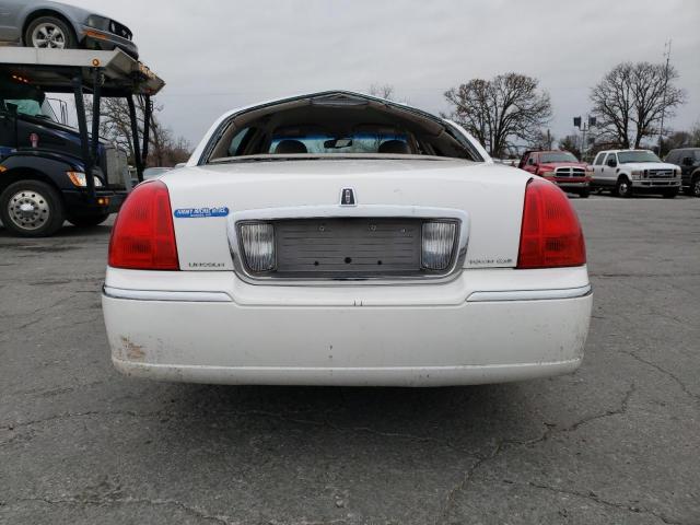 Photo 6 from auction – 2010 LINCOLN TOWN CAR S with VIN 2LNBL8CV4AX752434