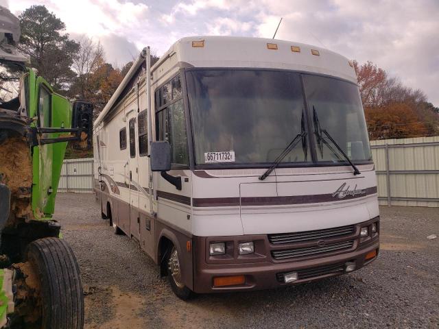 WINNEBAGO ADVENTURER 2000 with VIN 5B4LP37J8Y3319168 - Photo from auction