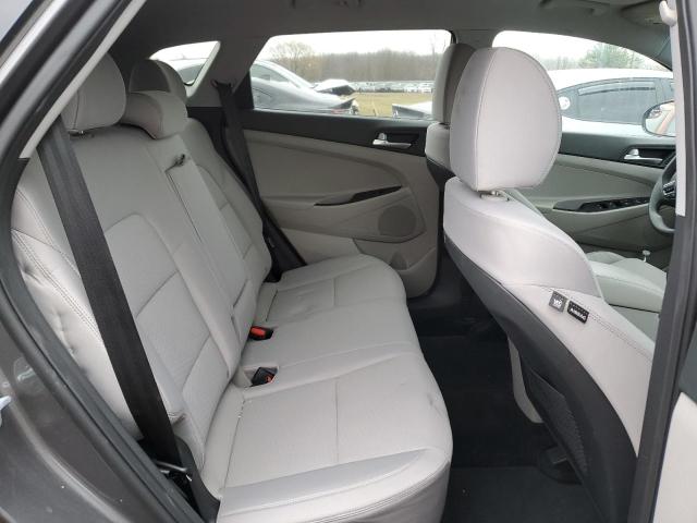Photo 11 from auction – 2020 HYUNDAI TUCSON SE with VIN KM8J2CA43LU107117