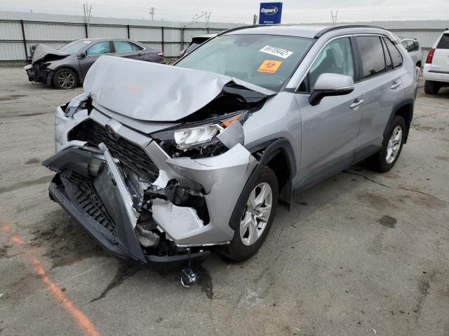 TOYOTA RAV4 XLE 2021 with VIN 2T3W1RFV5MC102461 - Photo from auction
