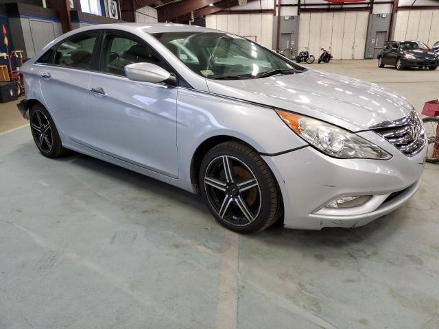 Photo 4 from auction – 2011 HYUNDAI SONATA SE with VIN 5NPEC4AC8BH274677