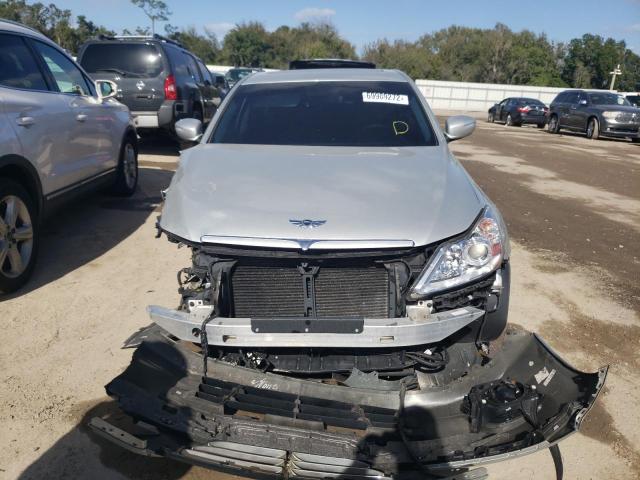 Photo 5 from auction – 2011 HYUNDAI GENESIS 3. with VIN KMHGC4DE0BU131875