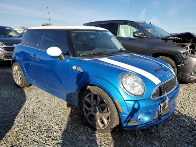 Photo 4 from auction – 2010 MINI COOPER S with VIN WMWMF7C54ATX42303