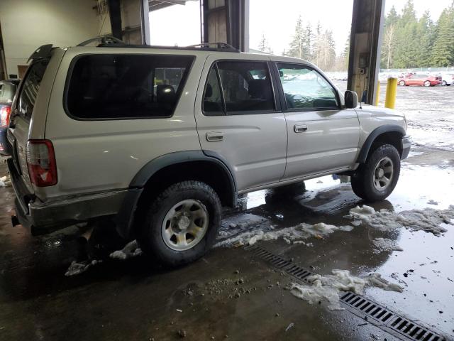 Photo 3 from auction – 2000 TOYOTA 4RUNNER SR with VIN JT3GN86RXY0135667