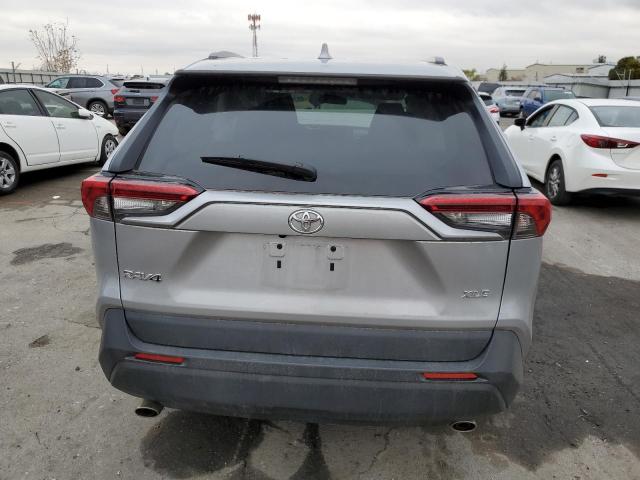 Photo 6 from auction – 2021 TOYOTA RAV4 XLE with VIN 2T3W1RFV5MC102461