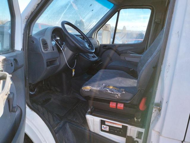 Photo 7 from auction – 2004 SPRINTER 2500 SPRIN with VIN WD2PD644345674427