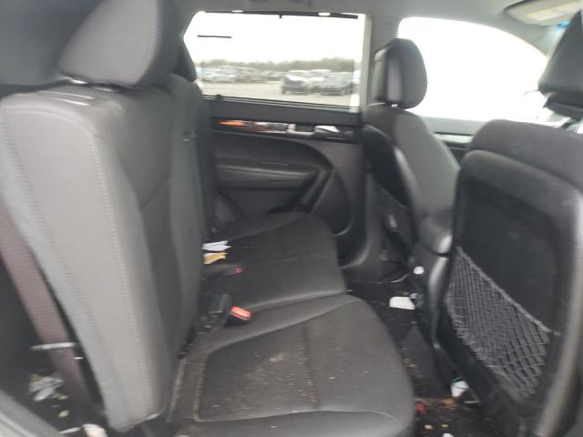 Photo 10 from auction – 2014 KIA SORENTO LX with VIN 5XYKTDA78EG462228