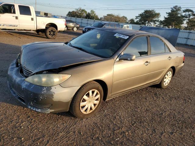 TOYOTA CAMRY LE 2005 with VIN 4T1BE32K75U949843 - Photo from auction