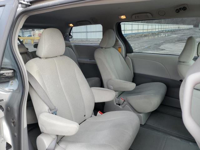 Photo 11 from auction – 2013 TOYOTA SIENNA with VIN 5TDZK3DC3DS401231