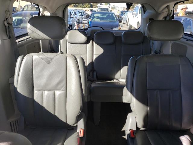 Photo 10 from auction – 2010 CHRYSLER TOWN & COU with VIN 2A4RR5DX2AR338213