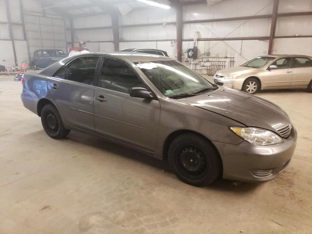 Photo 4 from auction – 2005 TOYOTA CAMRY LE with VIN 4T1BE32K05U983218