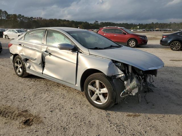 Photo 4 from auction – 2012 HYUNDAI SONATA SE with VIN 5NPEC4AB3CH444629