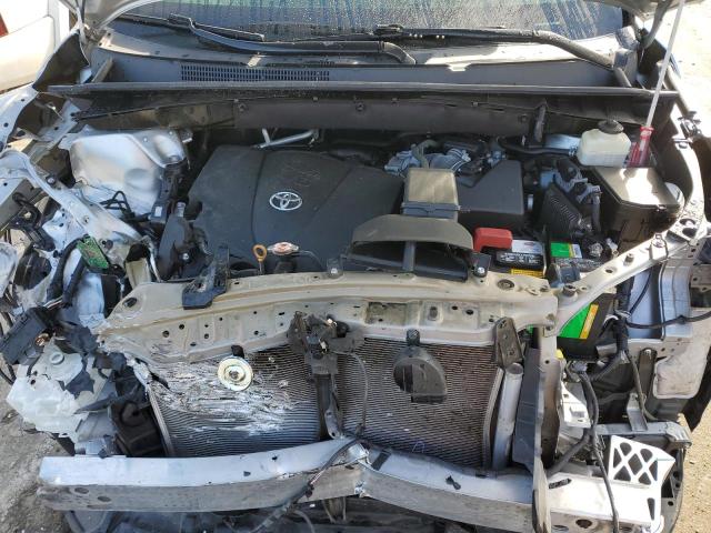 Photo 12 from auction – 2018 TOYOTA HIGHLANDER with VIN 5TDBZRFHXJS835375
