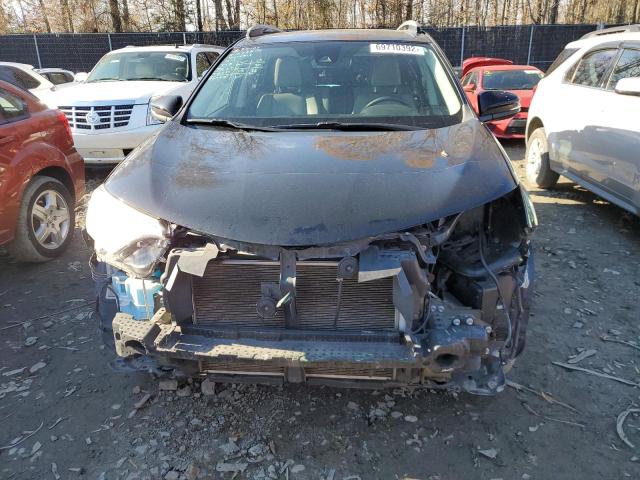 Photo 5 from auction – 2017 TOYOTA RAV4 LIMIT with VIN 2T3DFREV2HW683089