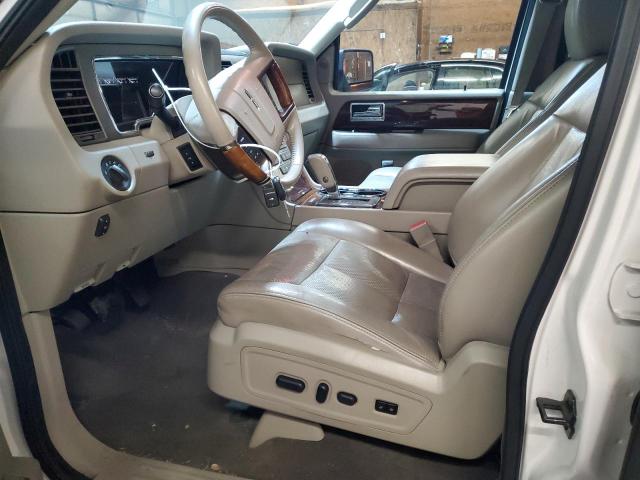Photo 7 from auction – 2011 LINCOLN NAVIGATOR with VIN 5LMJJ2J52BEJ03748