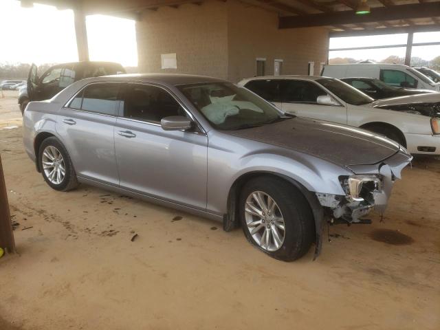 Photo 4 from auction – 2017 CHRYSLER 300 LIMITE with VIN 2C3CCAAGXHH508137