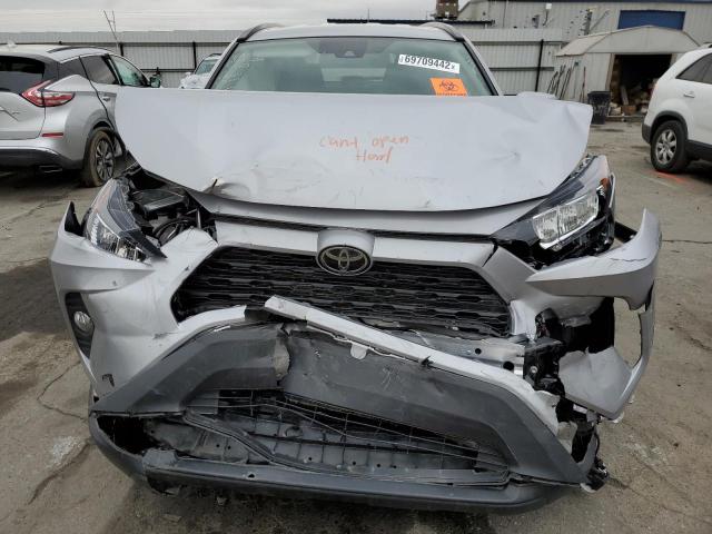 Photo 5 from auction – 2021 TOYOTA RAV4 XLE with VIN 2T3W1RFV5MC102461