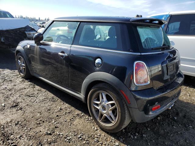 Photo 2 from auction – 2007 MINI COOPER S with VIN WMWMF73597TL88528