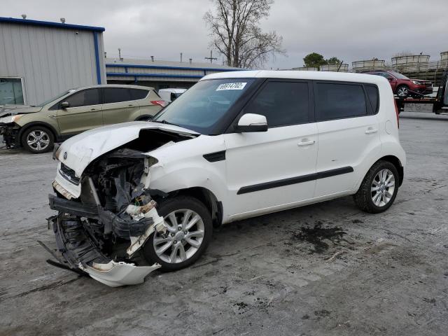 KIA SOUL + 2013 with VIN KNDJT2A66D7557583 - Photo from auction