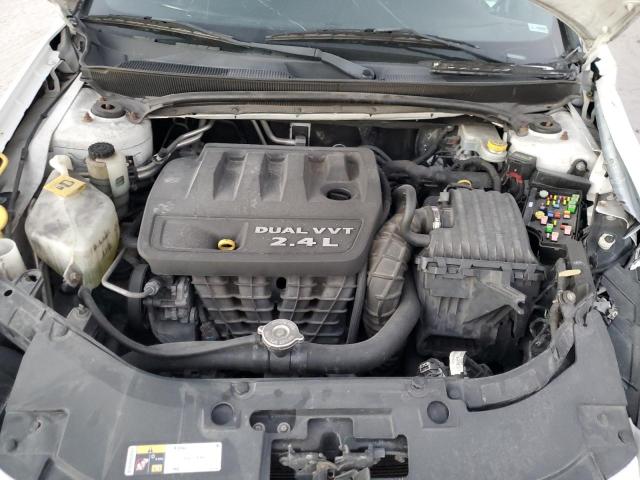 Photo 11 from auction – 2014 CHRYSLER 200 LX with VIN 1C3CCBAB4EN231210