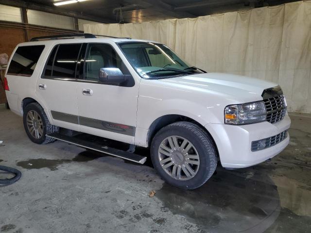 Photo 4 from auction – 2011 LINCOLN NAVIGATOR with VIN 5LMJJ2J52BEJ03748