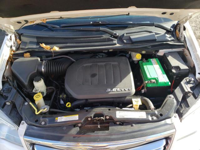 Photo 12 from auction – 2011 CHRYSLER TOWN & COU with VIN 2A4RR5DG1BR718547