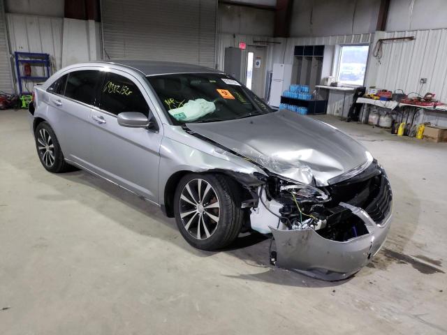 Photo 4 from auction – 2014 CHRYSLER 200 TOURIN with VIN 1C3CCBBG8EN132058