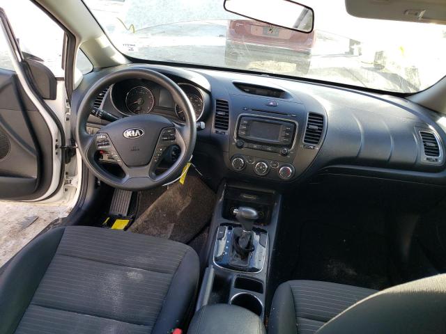 Zdjęcie 8 z aukcji – 2017 KIA FORTE LX z VIN 3KPFL4A76HE128993