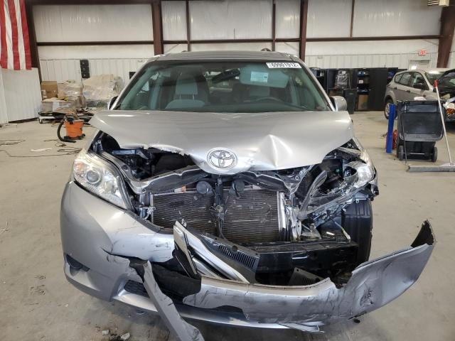 Photo 5 from auction – 2017 TOYOTA SIENNA LE with VIN 5TDKZ3DC9HS896778