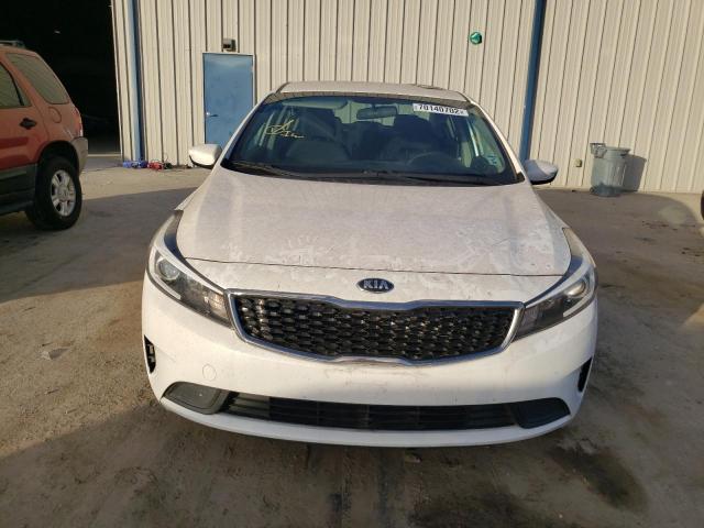 Photo 5 from auction – 2017 KIA FORTE LX with VIN 3KPFL4A76HE128993
