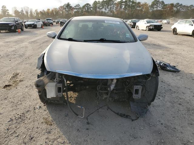 Photo 5 from auction – 2012 HYUNDAI SONATA SE with VIN 5NPEC4AB3CH444629