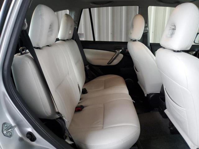 Photo 11 from auction – 2005 TOYOTA RAV4 with VIN JTEGD20V950057939