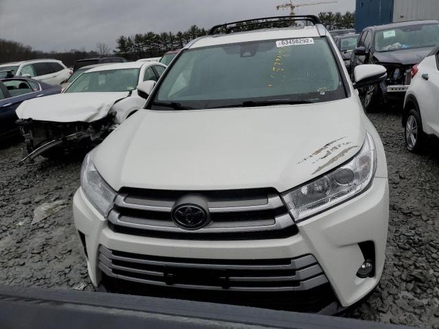 Photo 5 from auction – 2019 TOYOTA HIGHLANDER with VIN 5TDJZRFH5KS577425