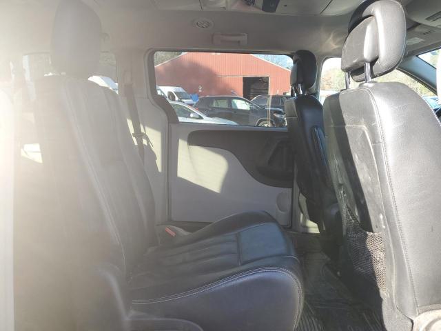 Photo 11 from auction – 2012 CHRYSLER TOWN & COU with VIN 2C4RC1BG6CR313496