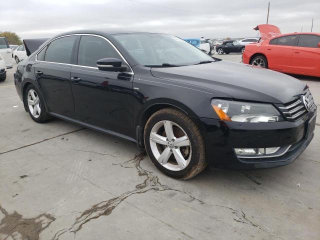 Photo 4 from auction – 2015 VOLKSWAGEN PASSAT S with VIN 1VWAS7A33FC112053