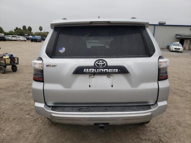Photo 6 from auction – 2018 TOYOTA 4RUNNER SR with VIN JTEBU5JR4J5604996