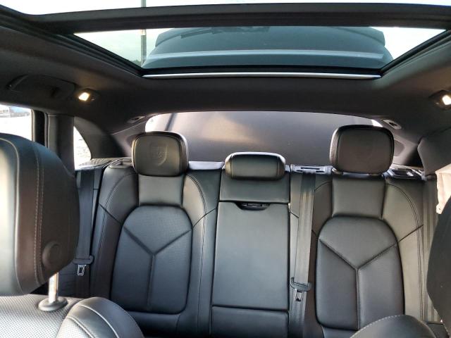 Photo 10 from auction – 2017 PORSCHE MACAN with VIN WP1AA2A50HLB05136
