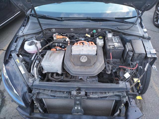 Photo 11 from auction – 2016 VOLKSWAGEN E-GOLF SEL with VIN WVWPP7AU6GW900378