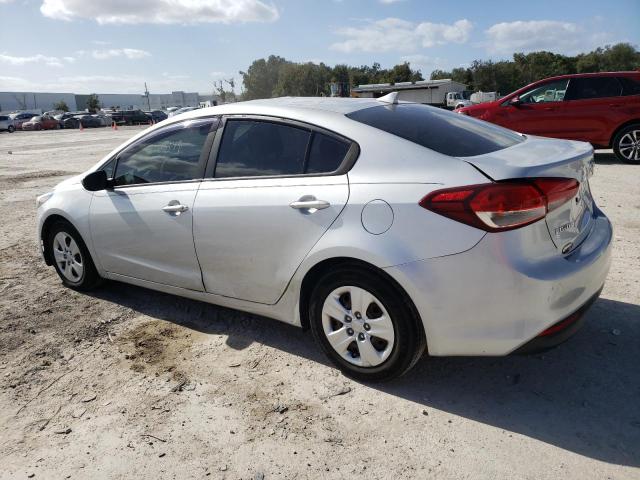 Photo 2 from auction – 2017 KIA FORTE LX with VIN 3KPFK4A79HE076195