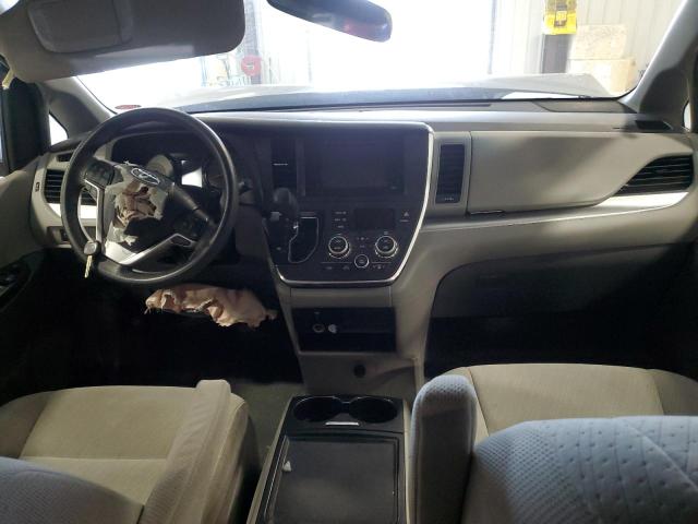 Photo 8 from auction – 2017 TOYOTA SIENNA LE with VIN 5TDKZ3DC9HS896778