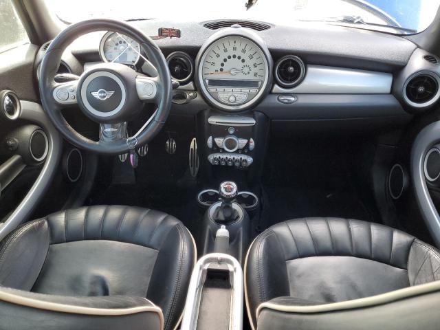 Photo 8 from auction – 2009 MINI COOPER CLU with VIN WMWMM93519TF99391