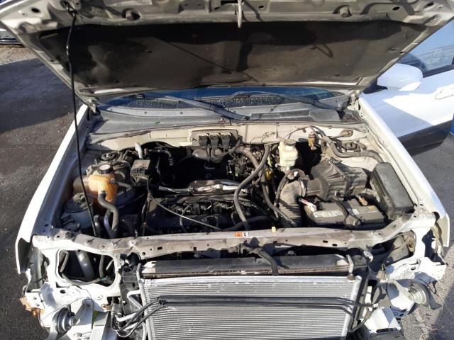 Photo 12 from auction – 2005 MAZDA TRIBUTE I with VIN 4F2YZ02Z25KM54637