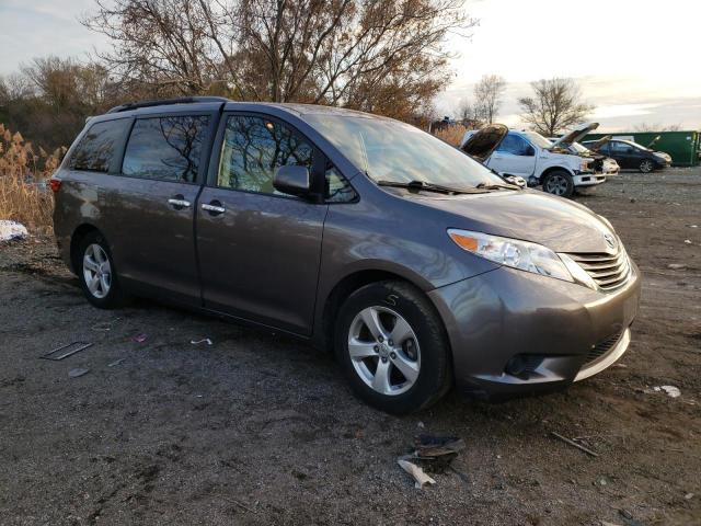 Photo 4 from auction – 2015 TOYOTA SIENNA LE with VIN 5TDKK3DC6FS631334