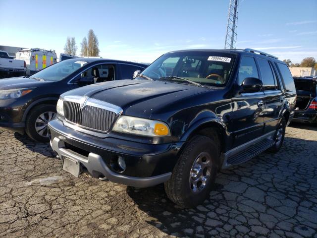 LINCOLN NAVIGATOR 2000 with VIN 5LMFU28A0YLJ27678 - Photo from auction