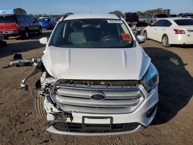 Photo 5 from auction – 2018 FORD ESCAPE SE with VIN 1FMCU9GDXJUA32443