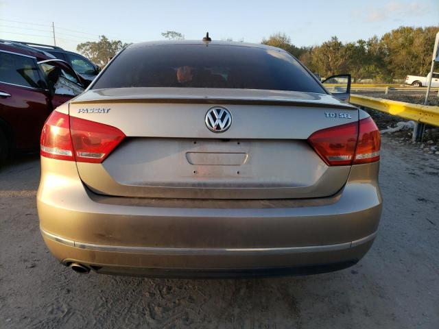 Photo 6 from auction – 2015 VOLKSWAGEN PASSAT SEL with VIN 1VWCV7A3XFC075955