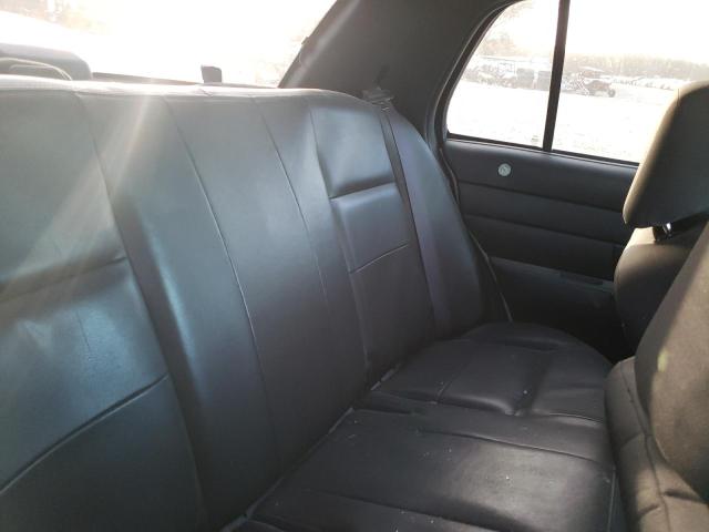 Photo 10 from auction – 2009 FORD CROWN VICT with VIN 2FAHP71V79X116978