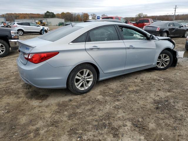 Photo 3 from auction – 2013 HYUNDAI SONATA with VIN 5NPEB4ACXDH543574