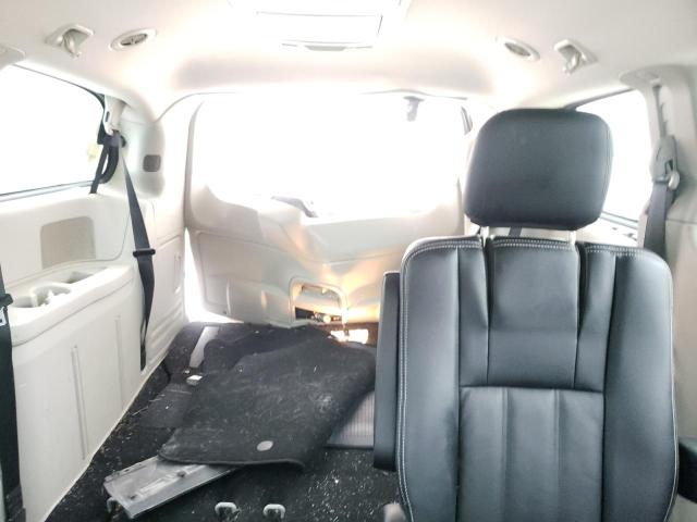 Photo 10 from auction – 2013 CHRYSLER TOWN & COU with VIN 2C4RC1BGXDR631431